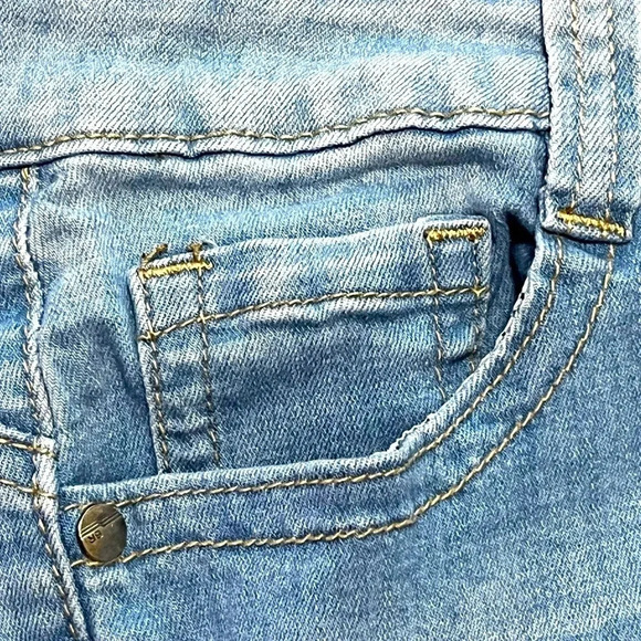 Blue Republic Womens Distressed Skinny Blue Jeans Size 17 RN 143247 - Picture 10 of 17